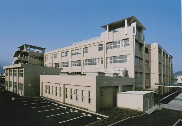 日川高校改築の施工写真