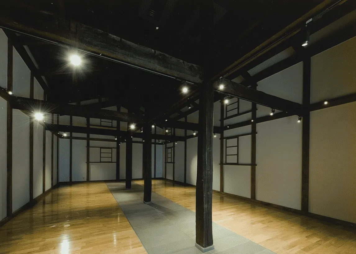 根津記念館の施工写真 3